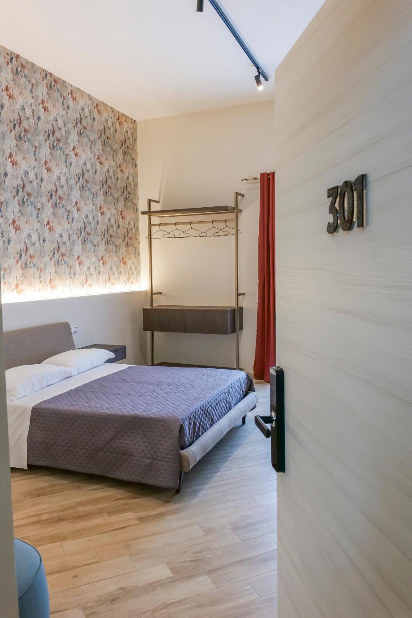Rooftop Parthenopeo Contemporary Rooms เนเปิลส์ ภายนอก รูปภาพ