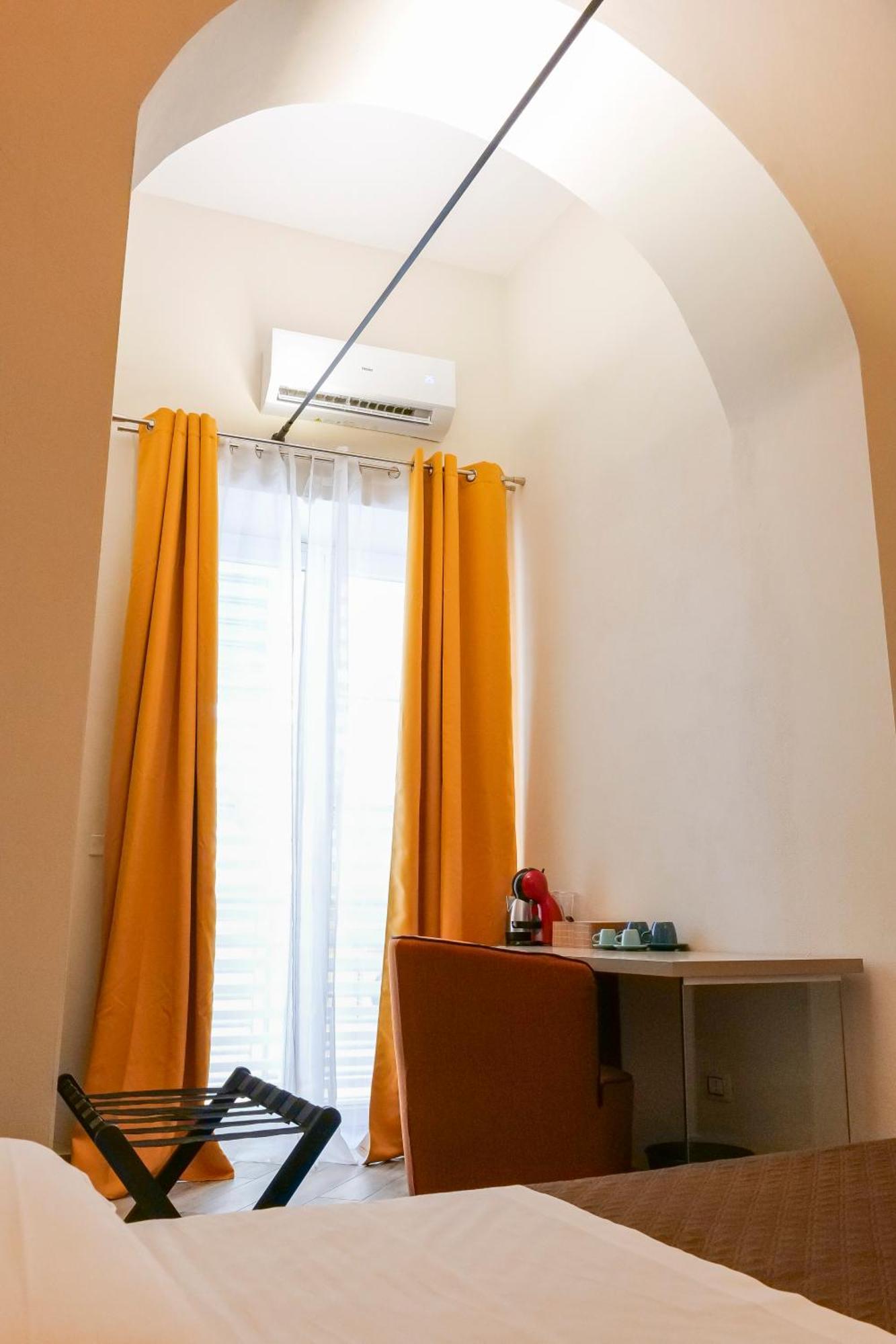 Rooftop Parthenopeo Contemporary Rooms เนเปิลส์ ภายนอก รูปภาพ