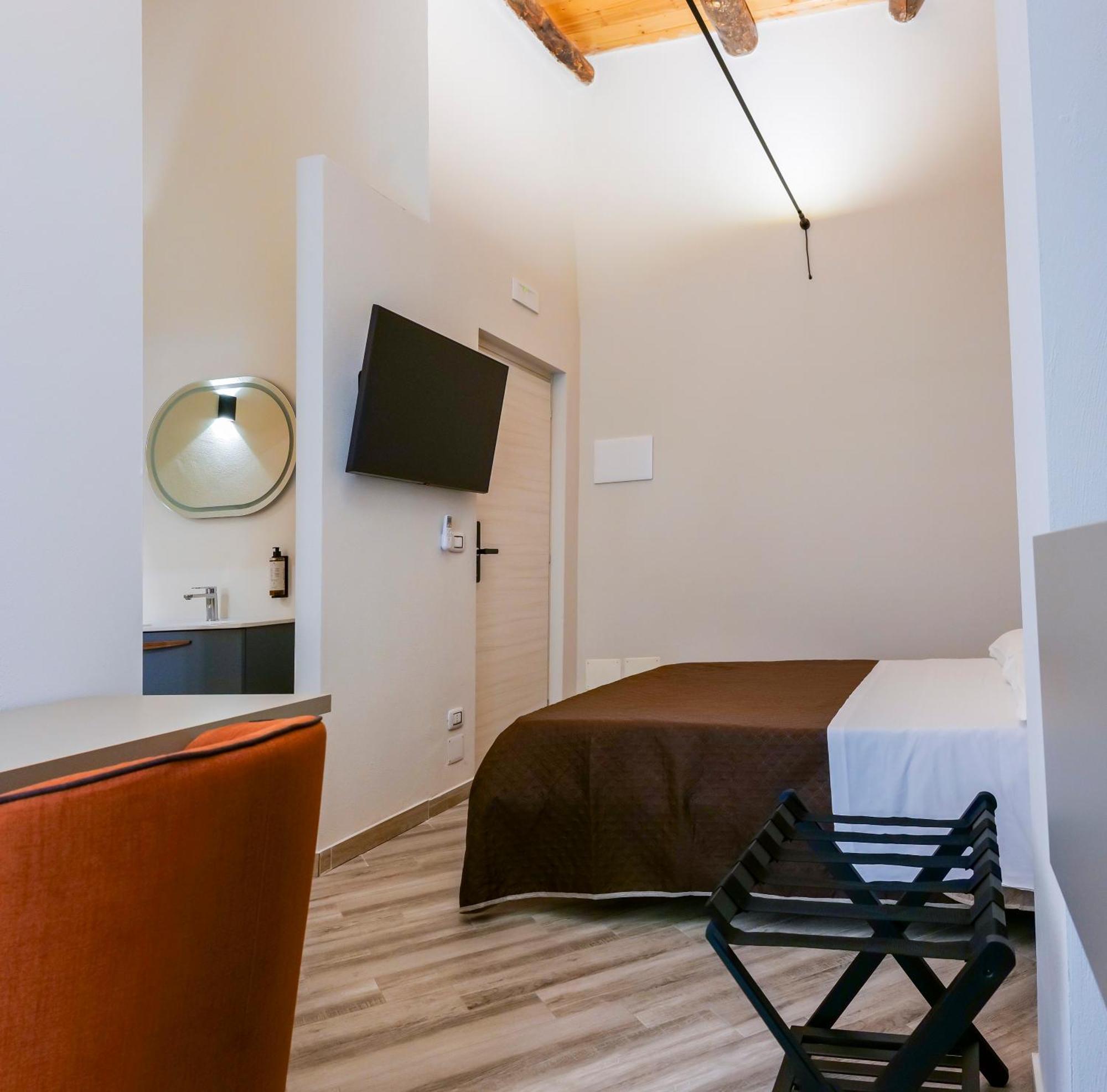 Rooftop Parthenopeo Contemporary Rooms เนเปิลส์ ภายนอก รูปภาพ