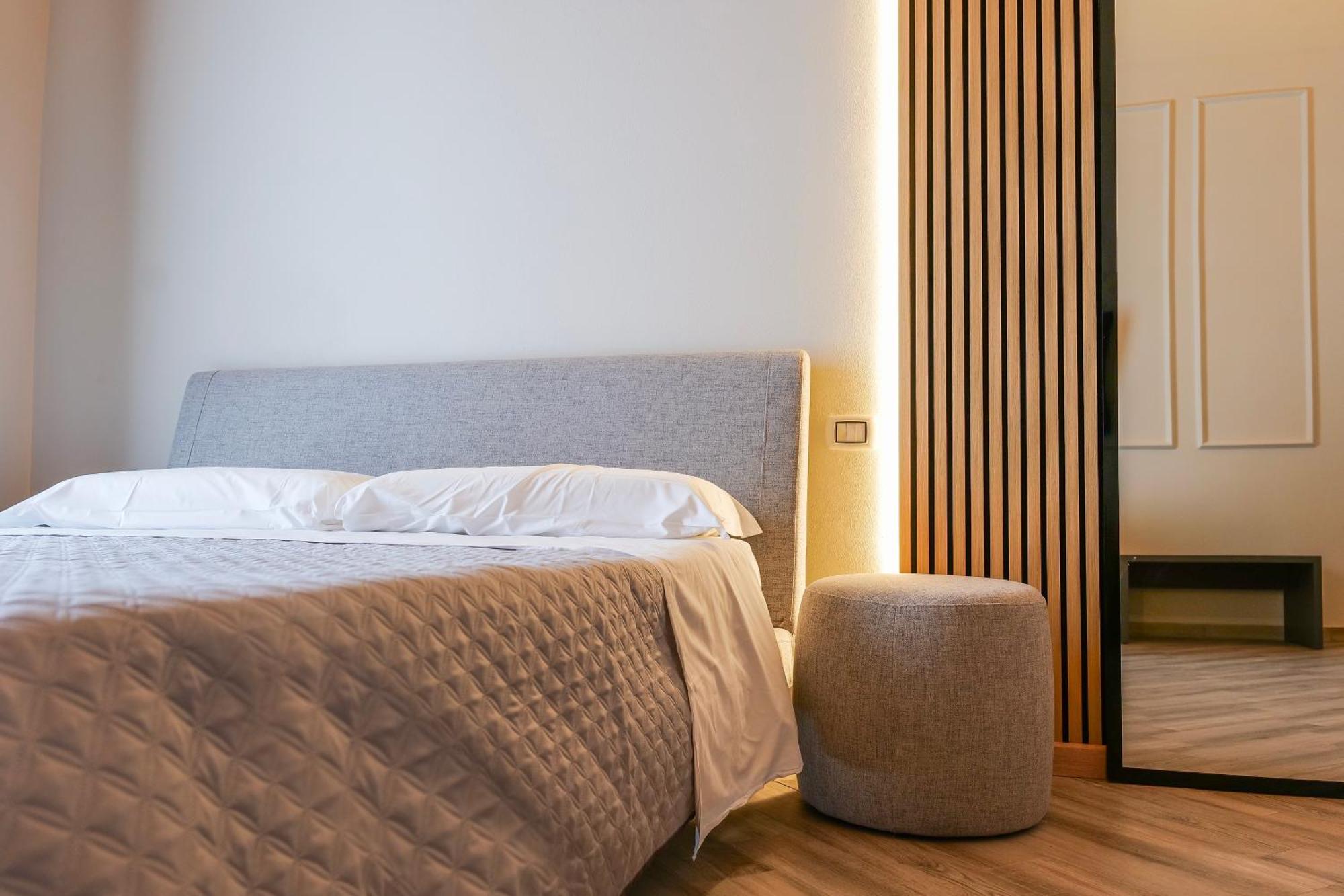 Rooftop Parthenopeo Contemporary Rooms เนเปิลส์ ภายนอก รูปภาพ
