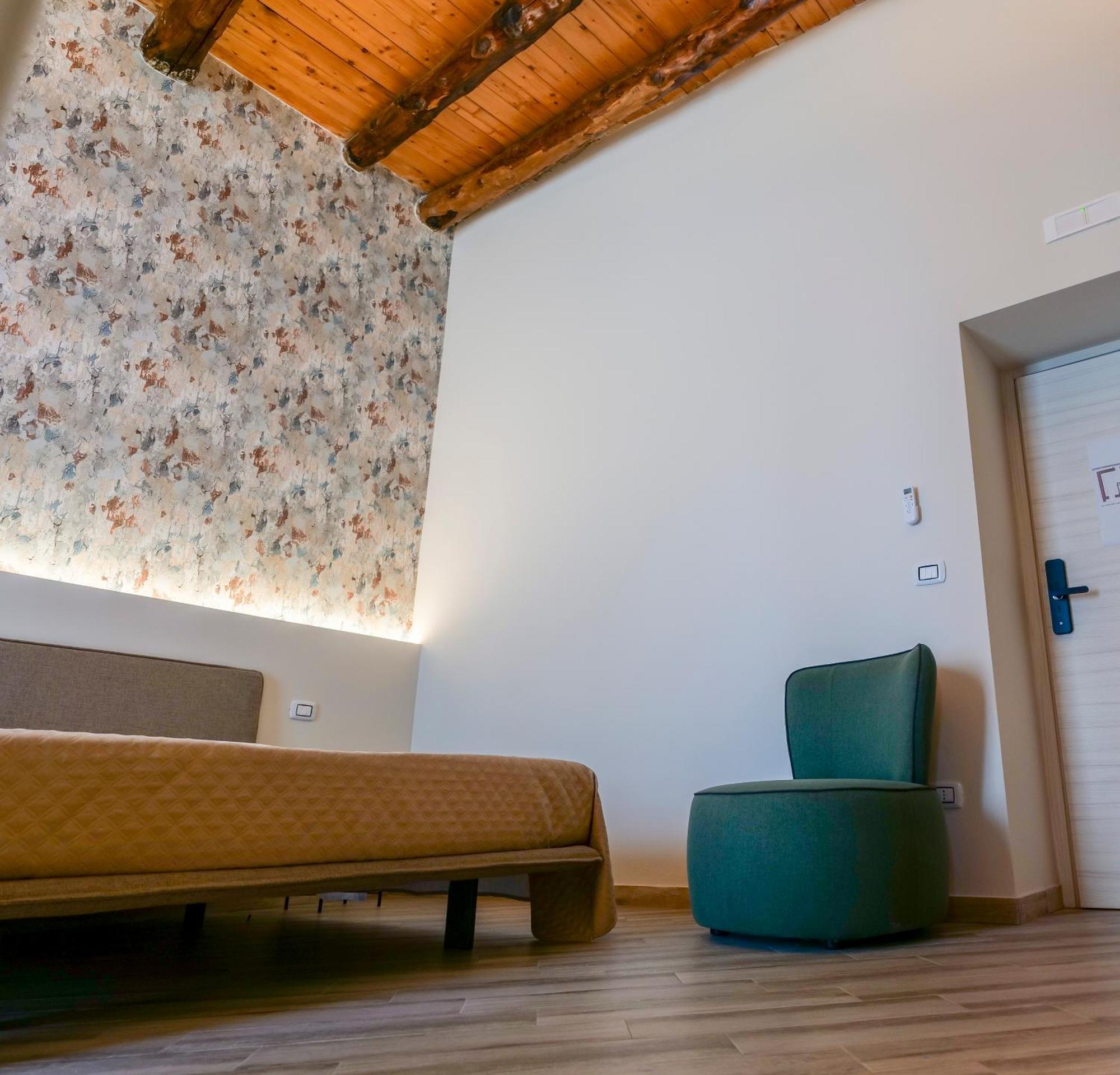 Rooftop Parthenopeo Contemporary Rooms เนเปิลส์ ภายนอก รูปภาพ